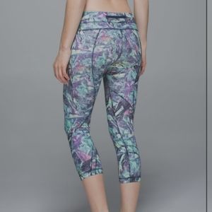 Lululemon Run Inspire Iridescent Multi Crop Cropped Tights Leggings Unicorn 4
